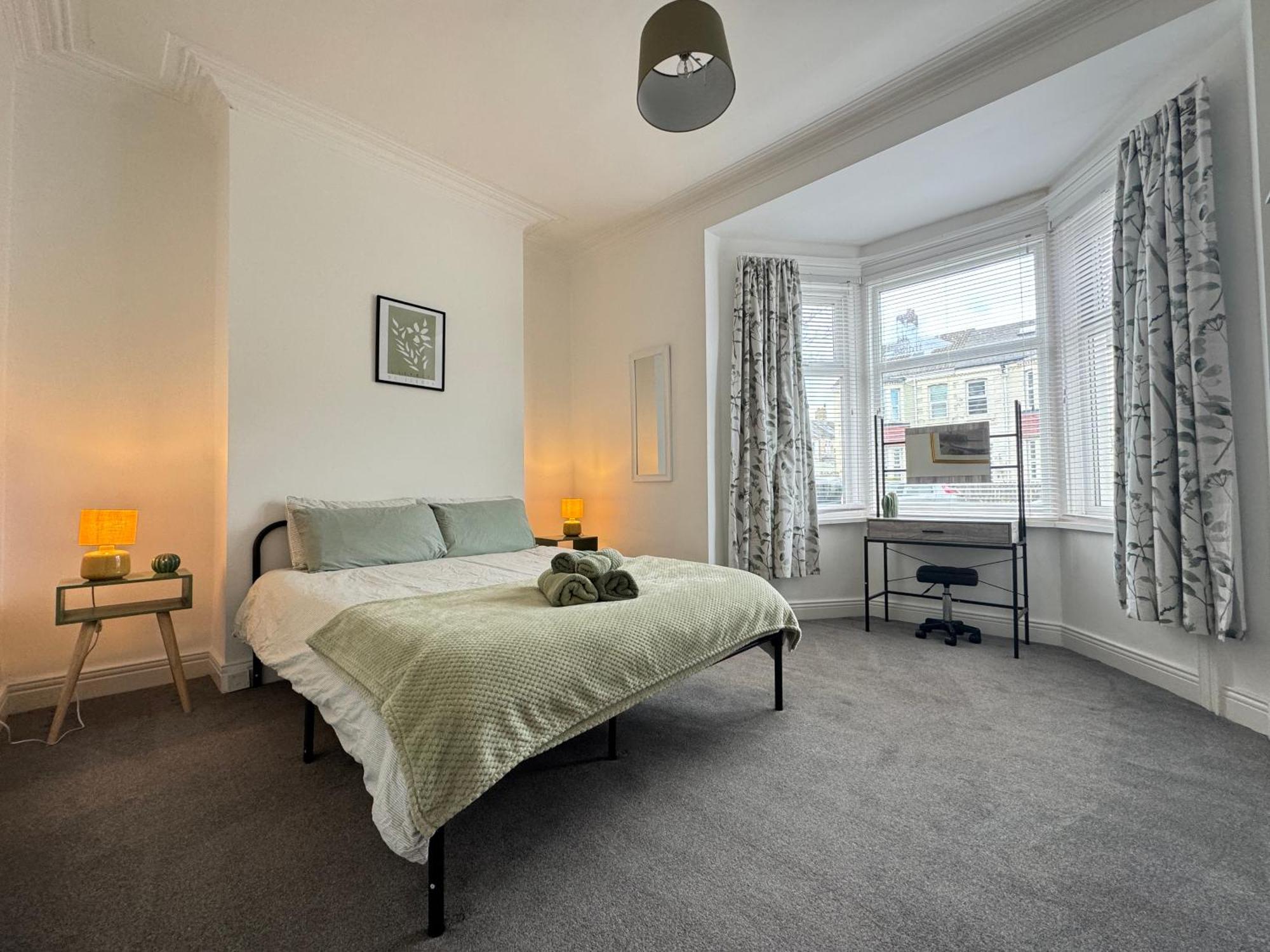 Rockcliffe Retreat, Stylish Coastal Apartment 위틀리베이 외부 사진