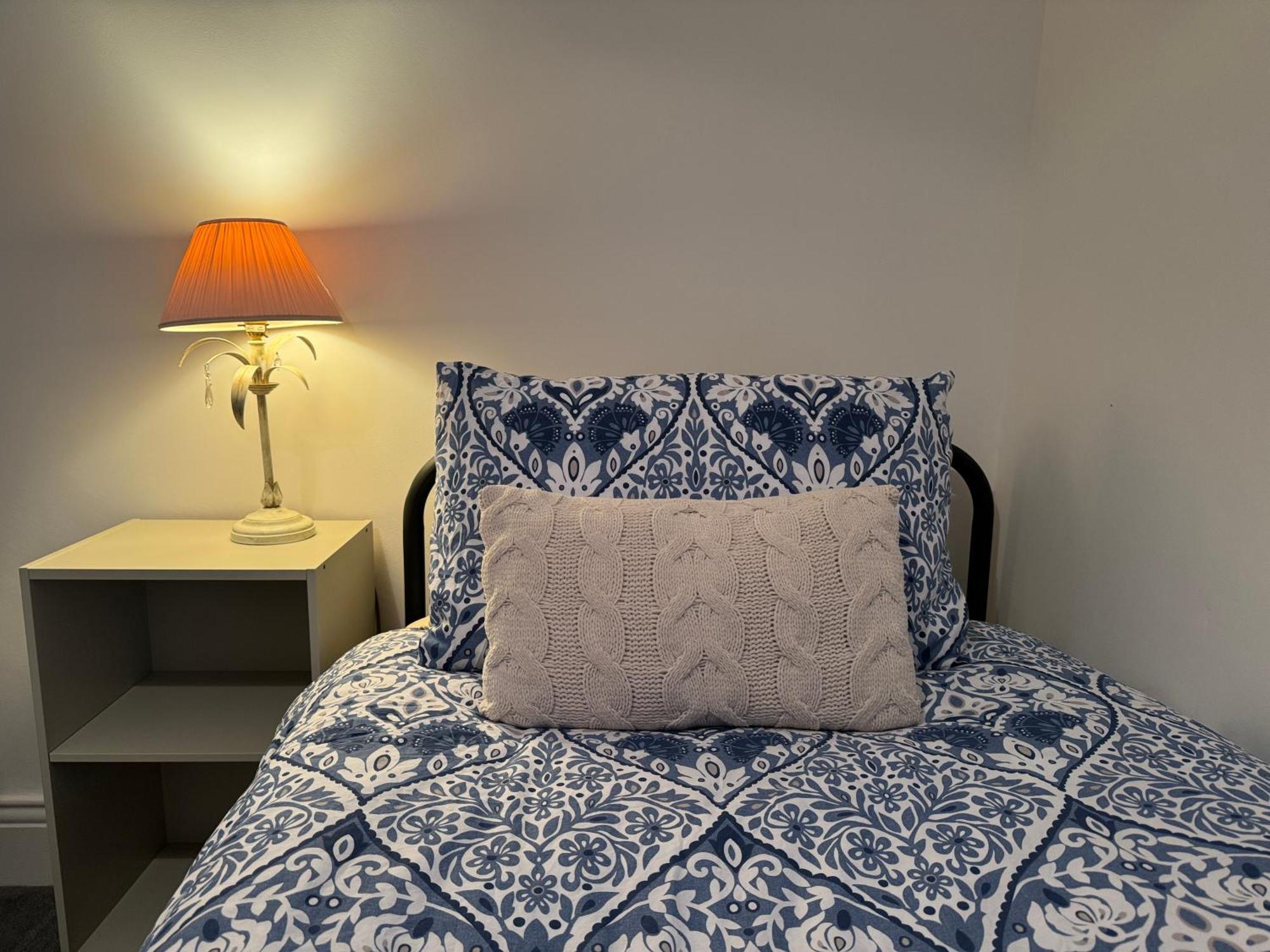 Rockcliffe Retreat, Stylish Coastal Apartment 위틀리베이 외부 사진
