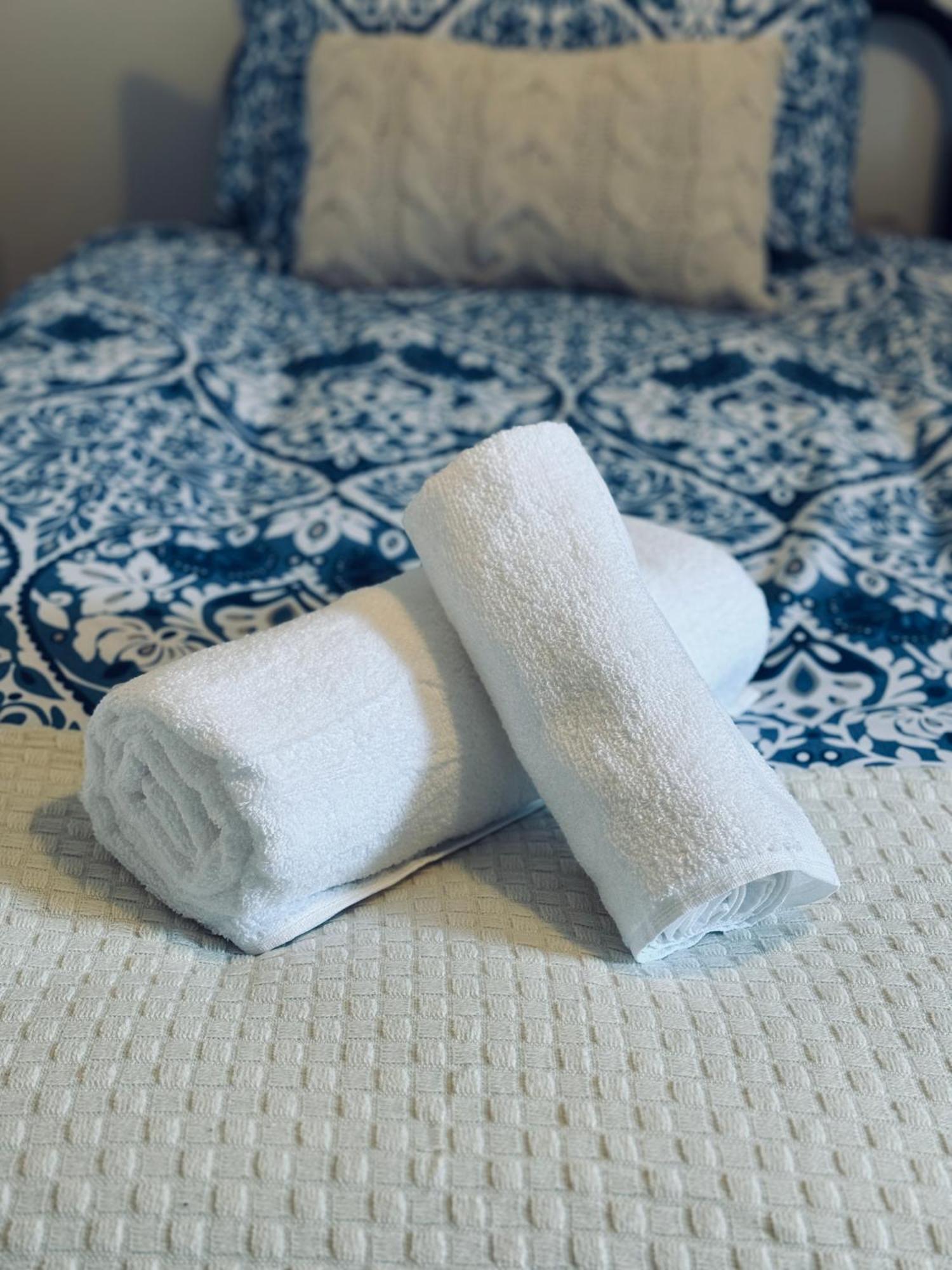Rockcliffe Retreat, Stylish Coastal Apartment 위틀리베이 외부 사진